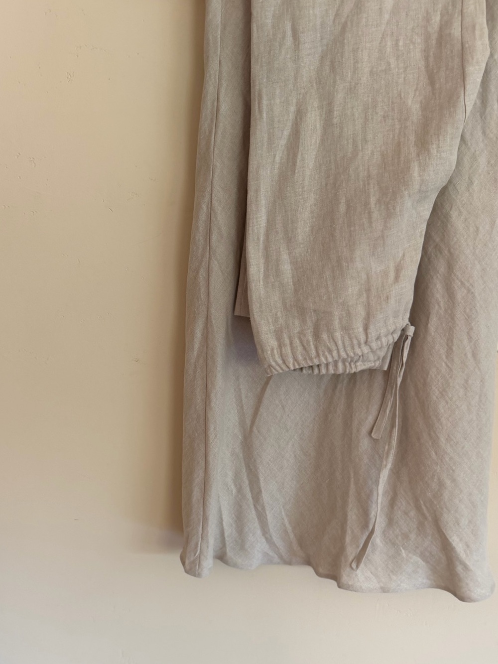 Handmade Linen Set - Picture 7 of 8